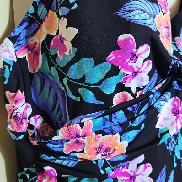 Lands End Women's Tankini Swim Top‎ Size 24W Floral Twist Front Underwire - Picture 4 of 16